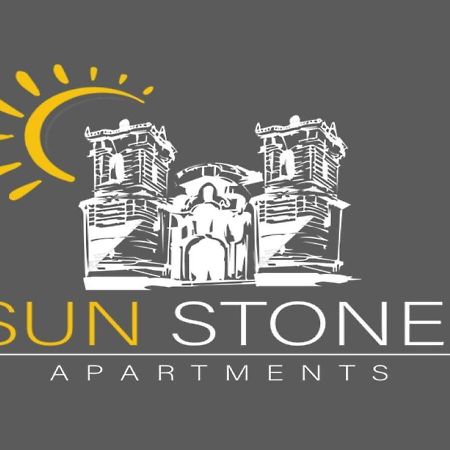 Sunstone Apartments โกตอร์ ภายนอก รูปภาพ